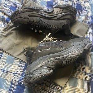 Balenciaga Triple S
